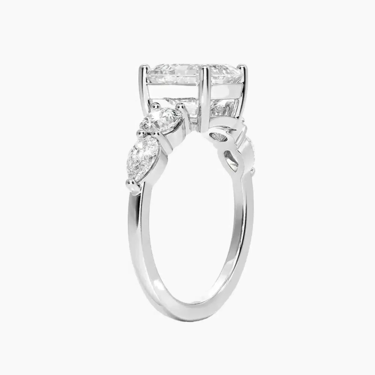 #18K White Gold