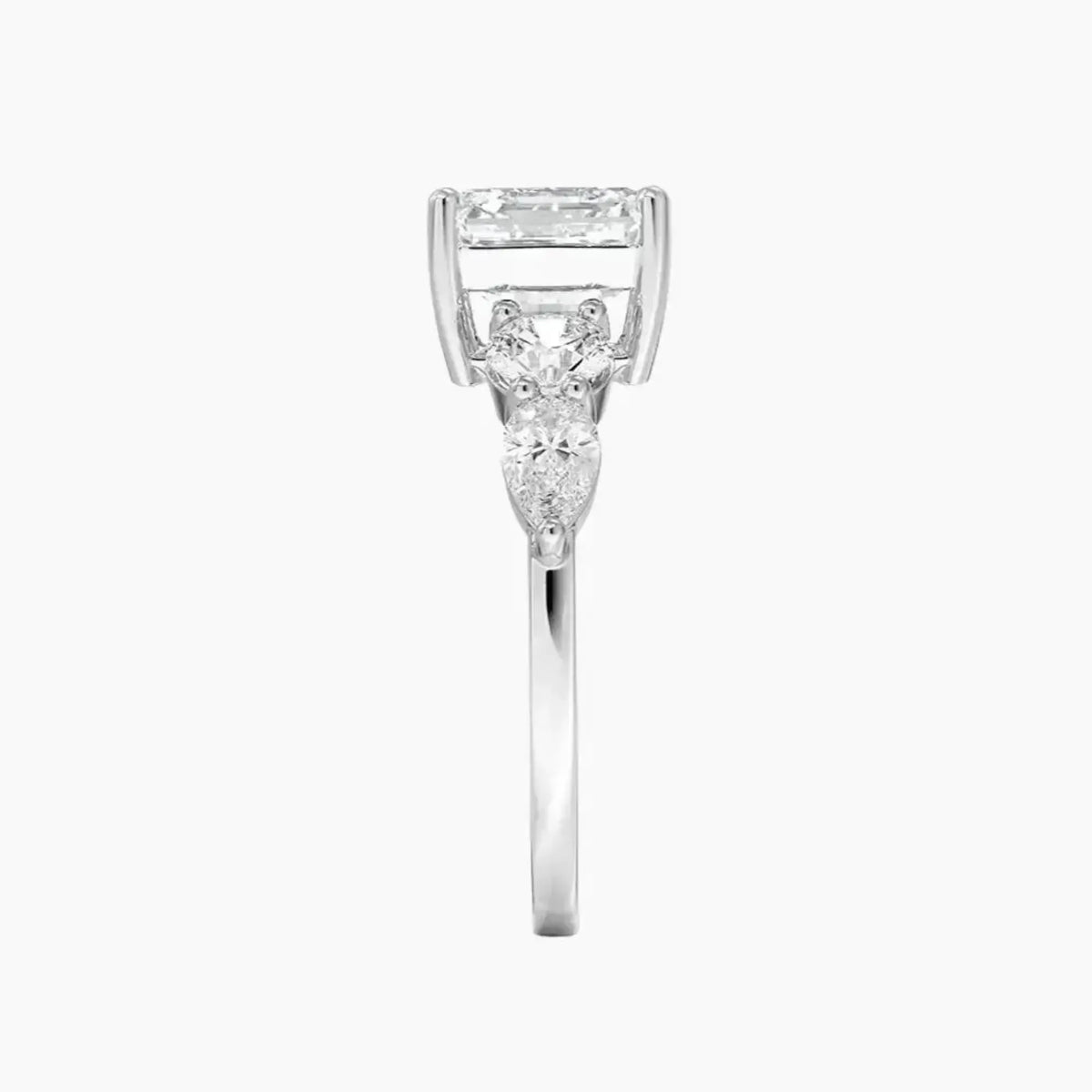 #18K White Gold