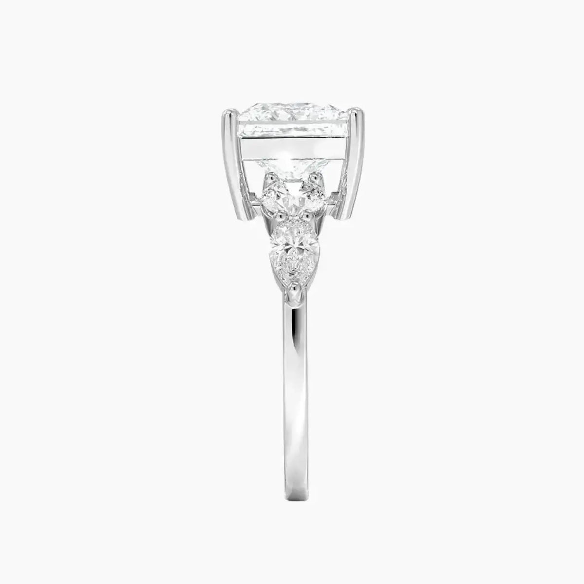#18K White Gold