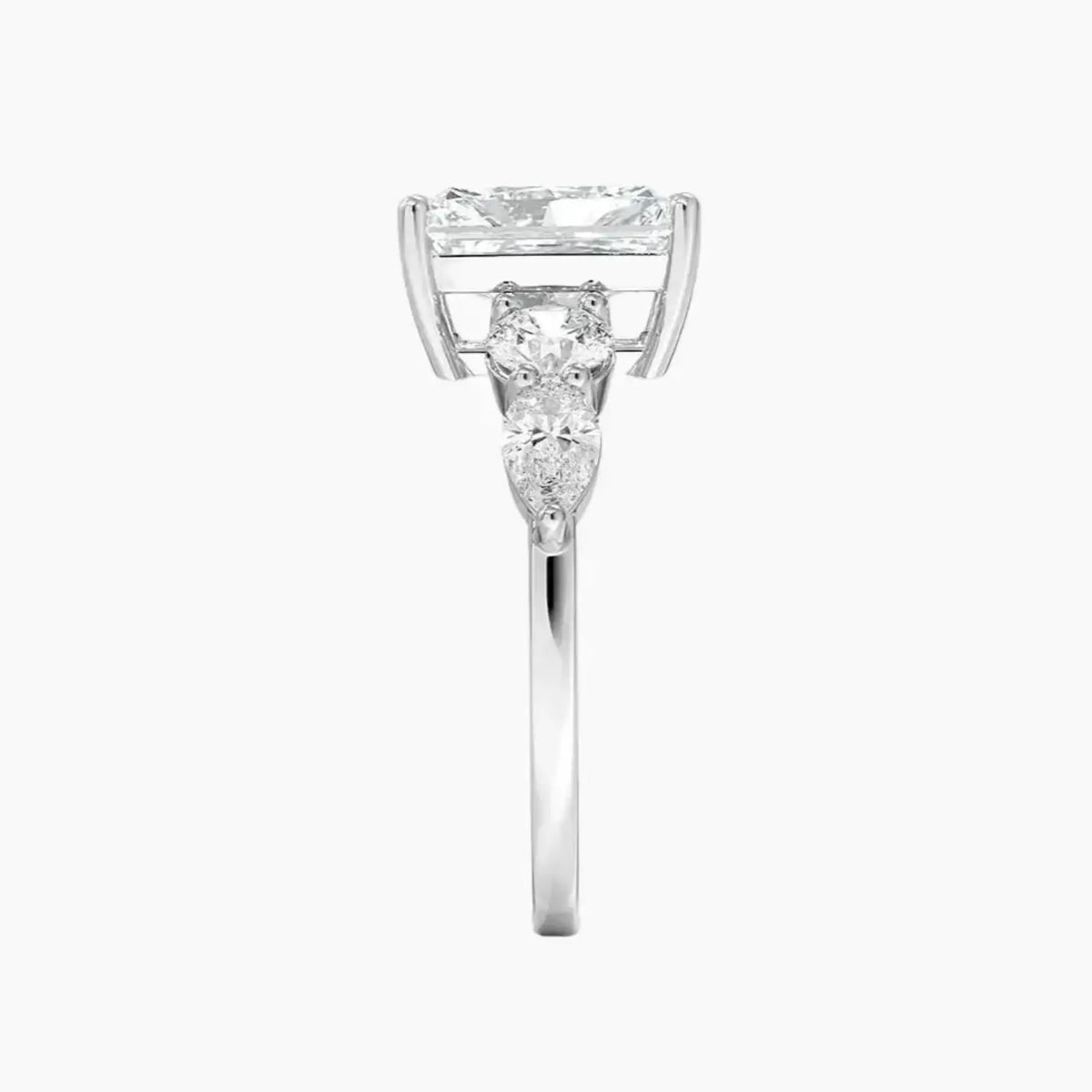 #18K White Gold