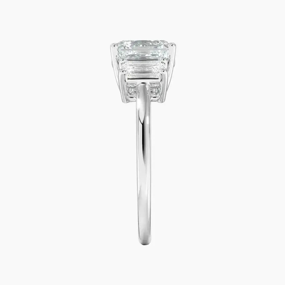 #18K White Gold