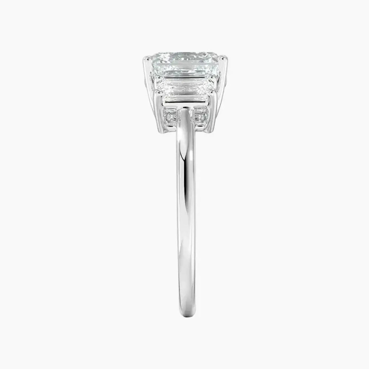 #18K White Gold