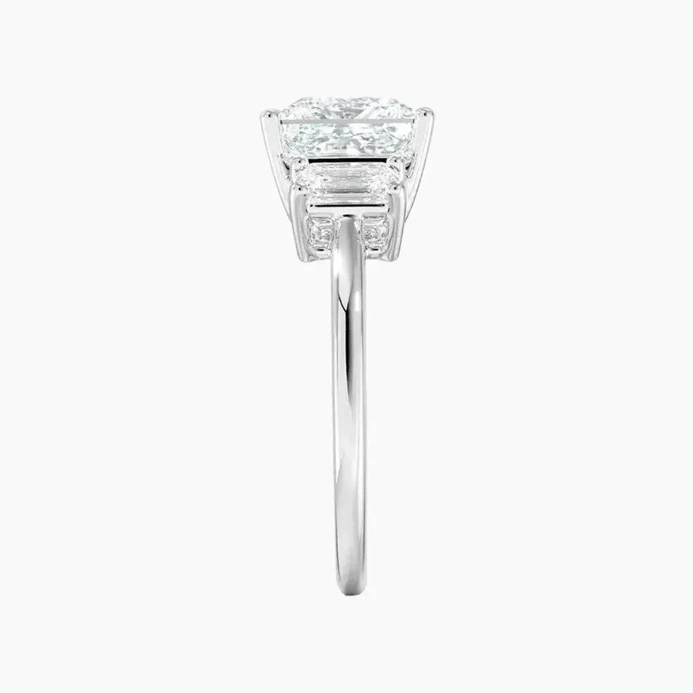 #18K White Gold