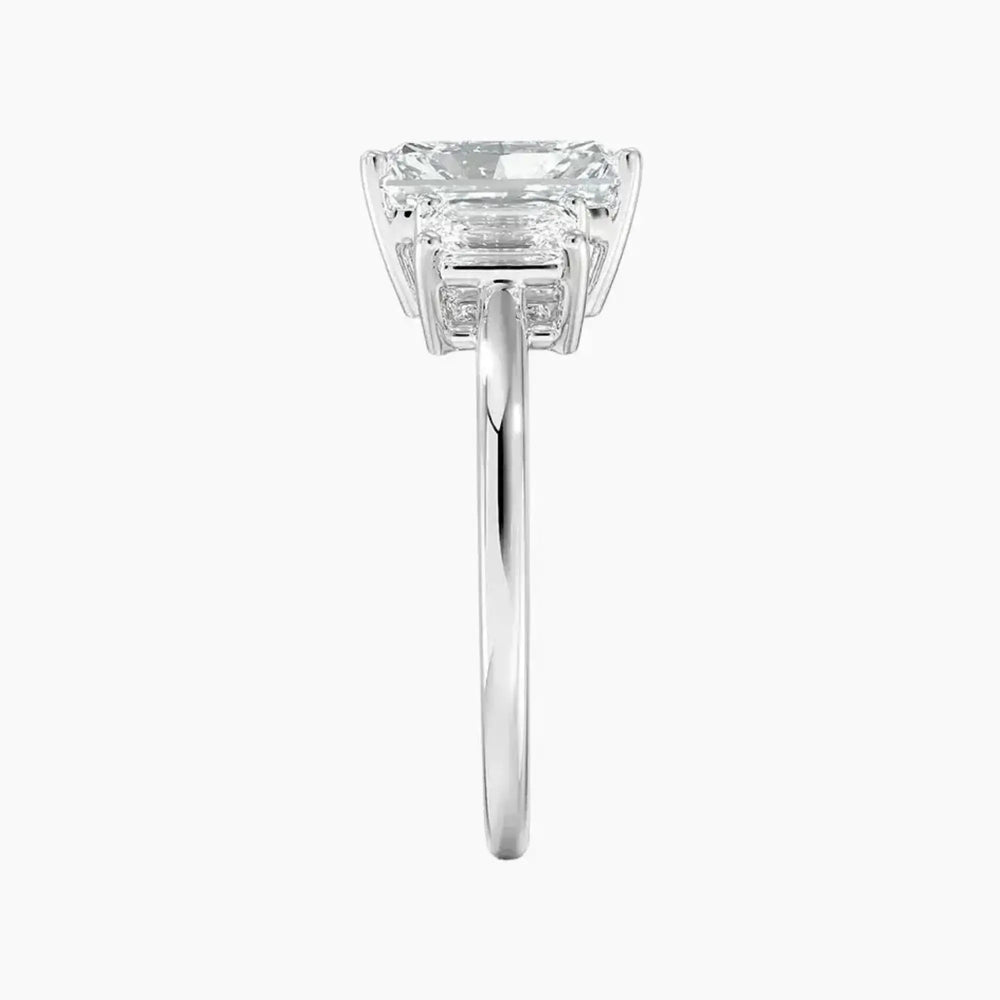 #18K White Gold