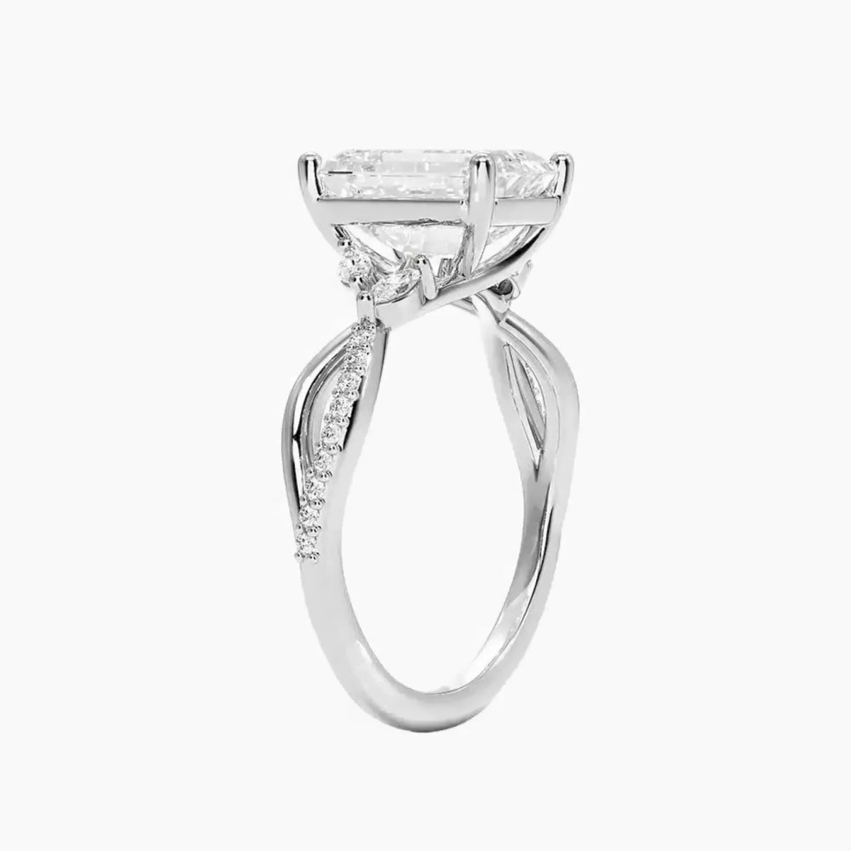 #18K White Gold