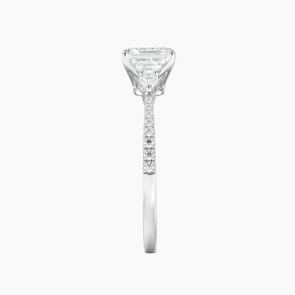 #18K White Gold