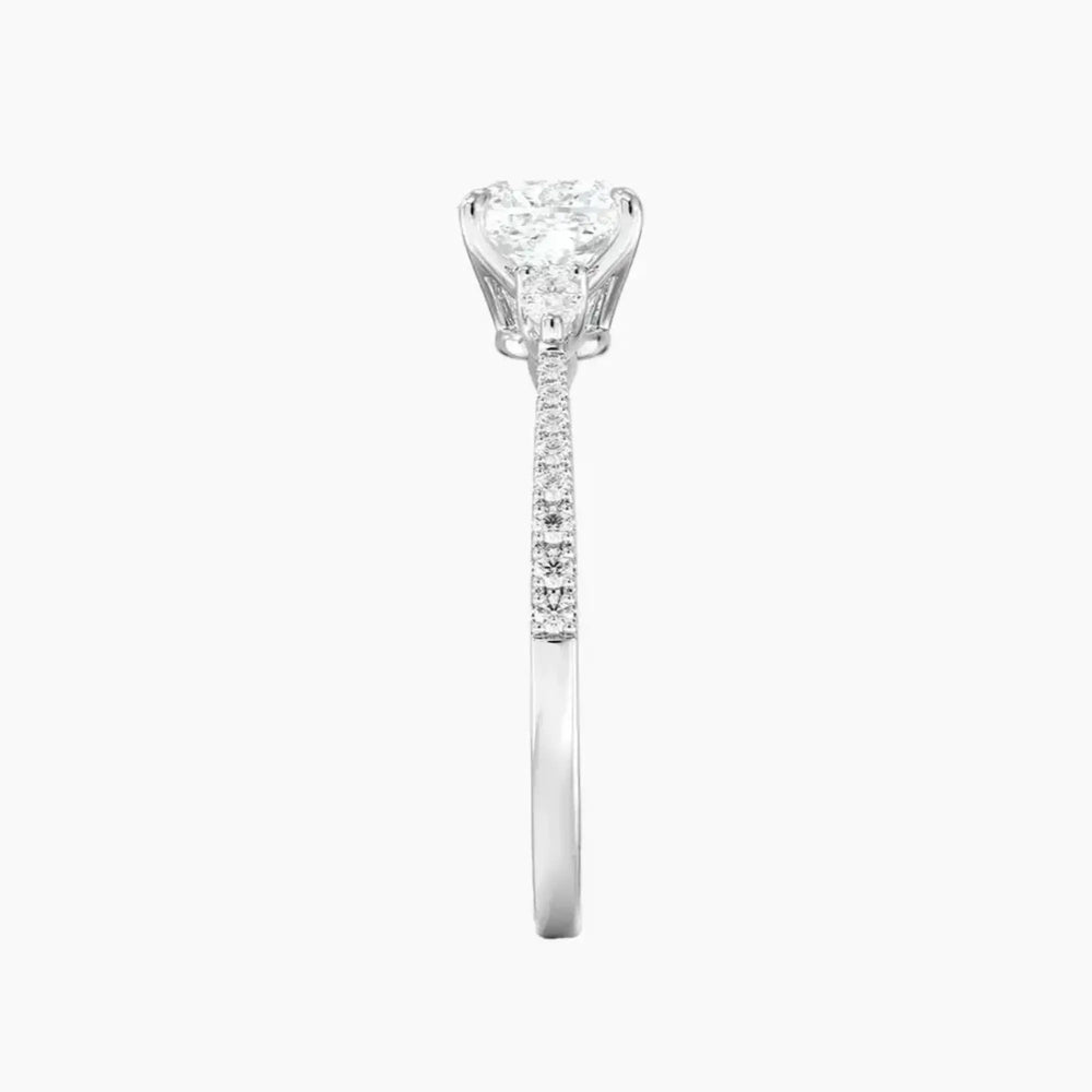 #18K White Gold