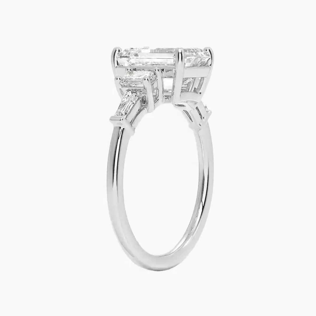 #18K White Gold