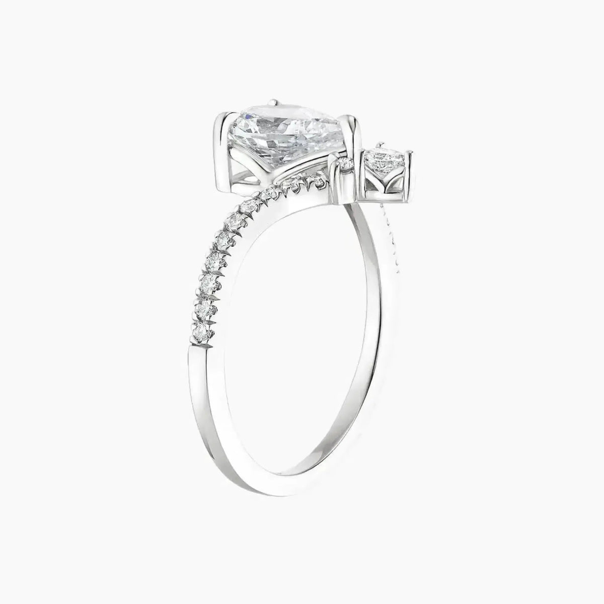 Esme Solitaire Oval