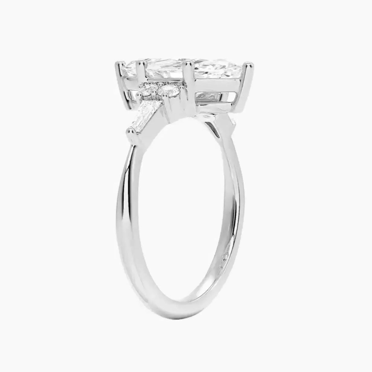 #18K White Gold