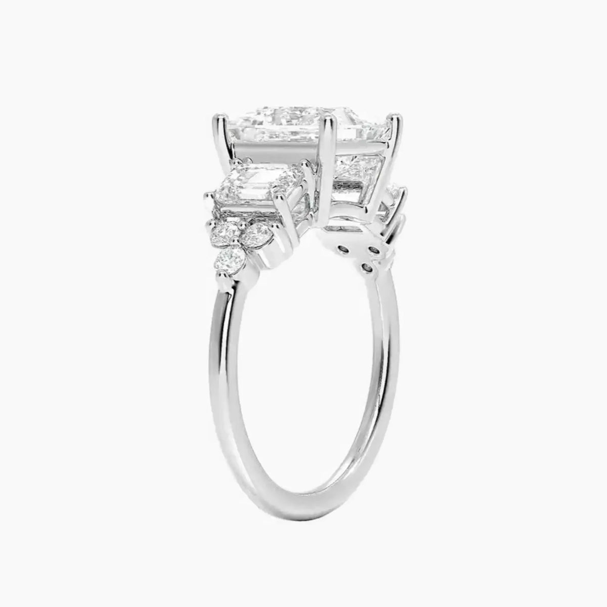#18K White Gold
