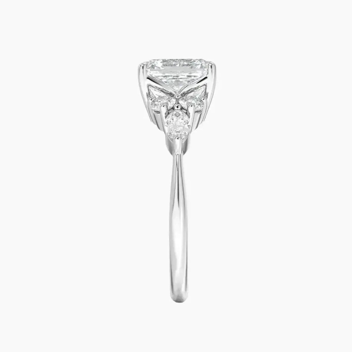 #18K White Gold