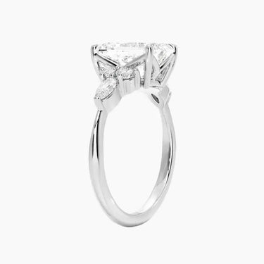 #18K White Gold