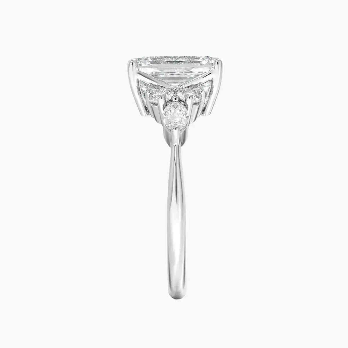 #18K White Gold