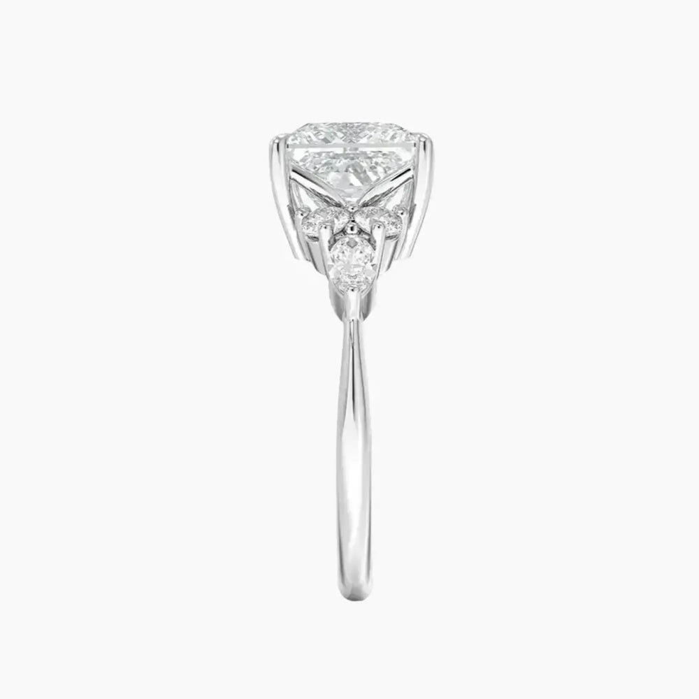 #18K White Gold