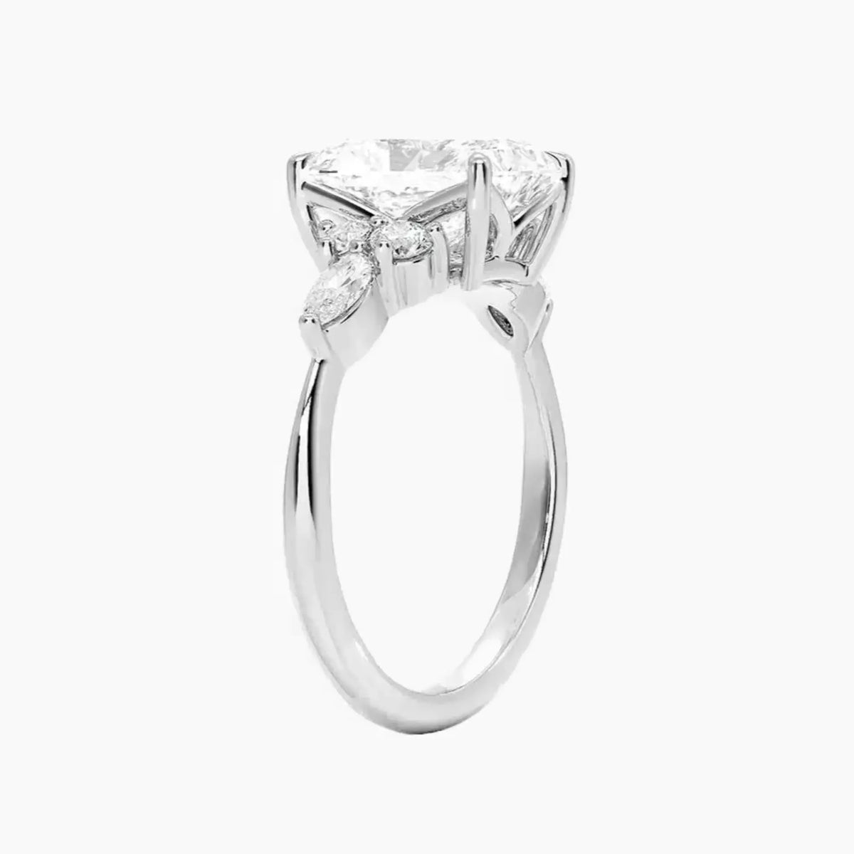 #18K White Gold