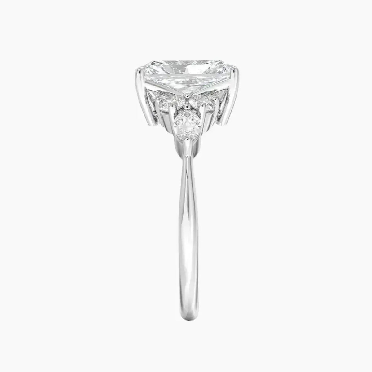 #18K White Gold