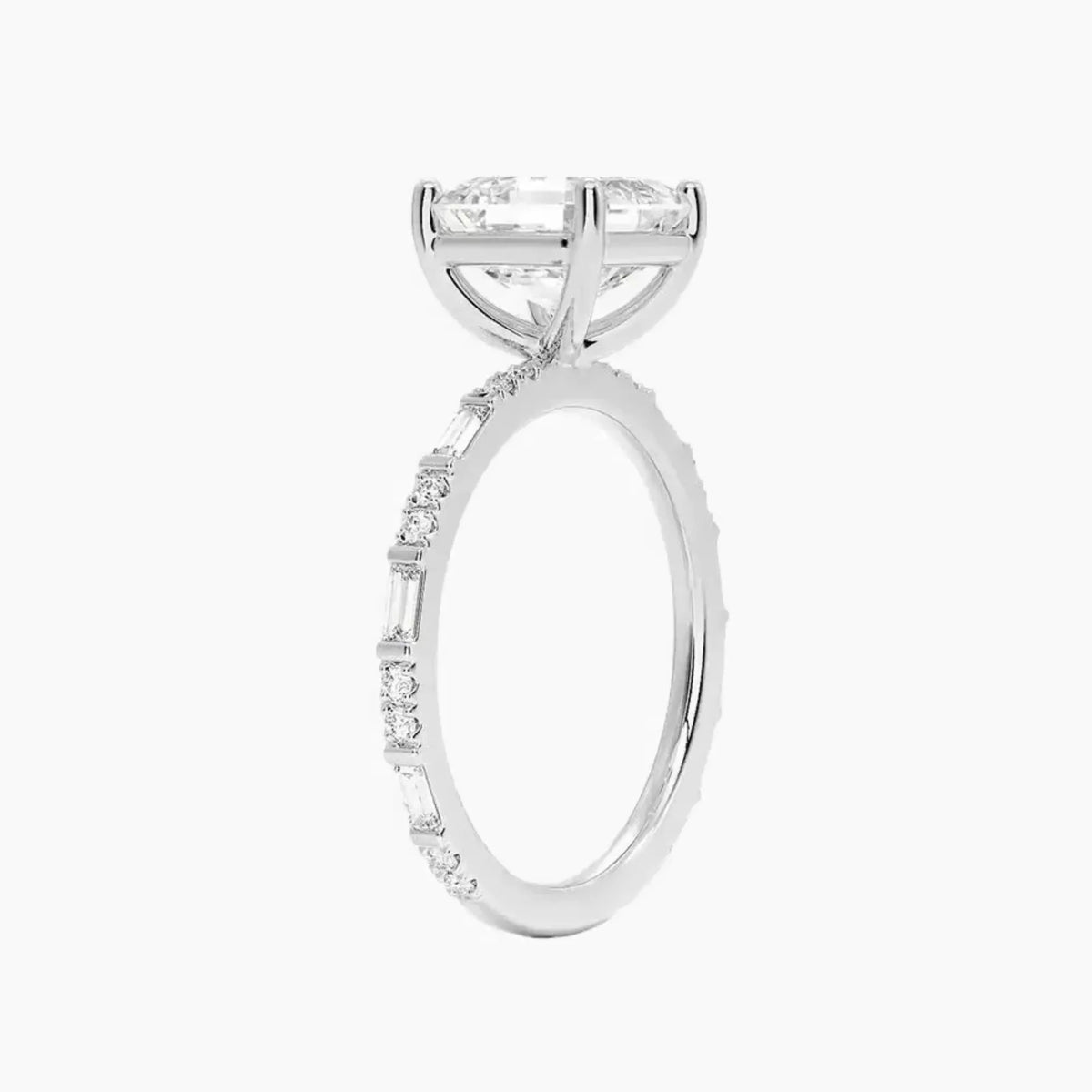 #18K White Gold