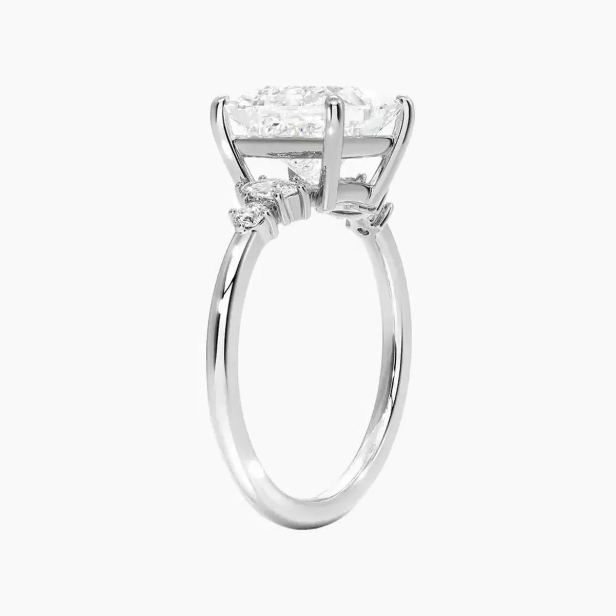 #18K White Gold