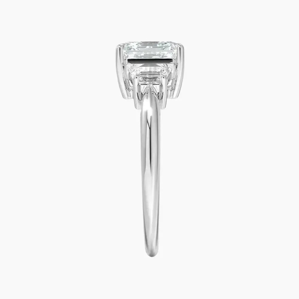 #18K White Gold