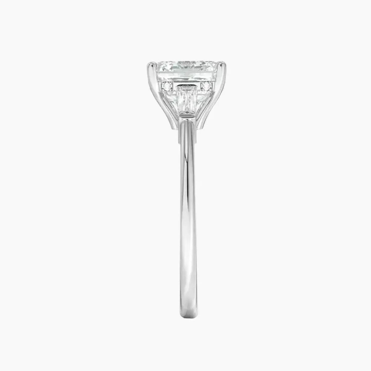 #18K White Gold