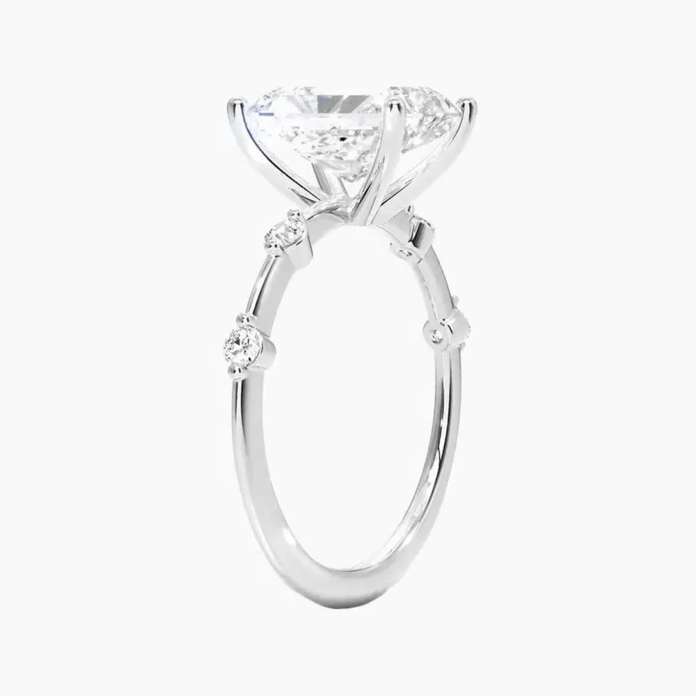 #18K White Gold