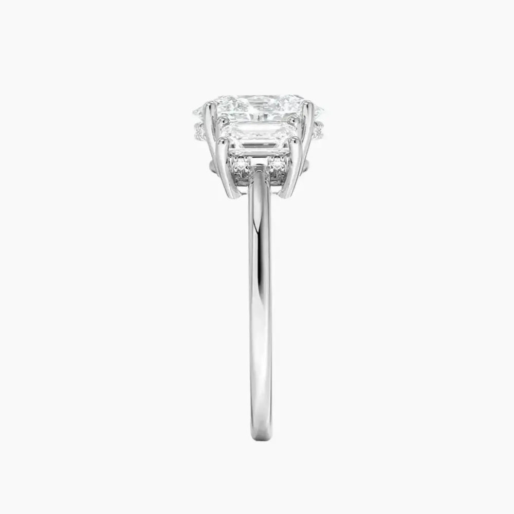 #18K White Gold