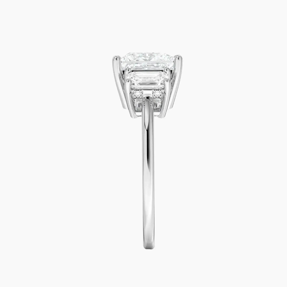 #18K White Gold