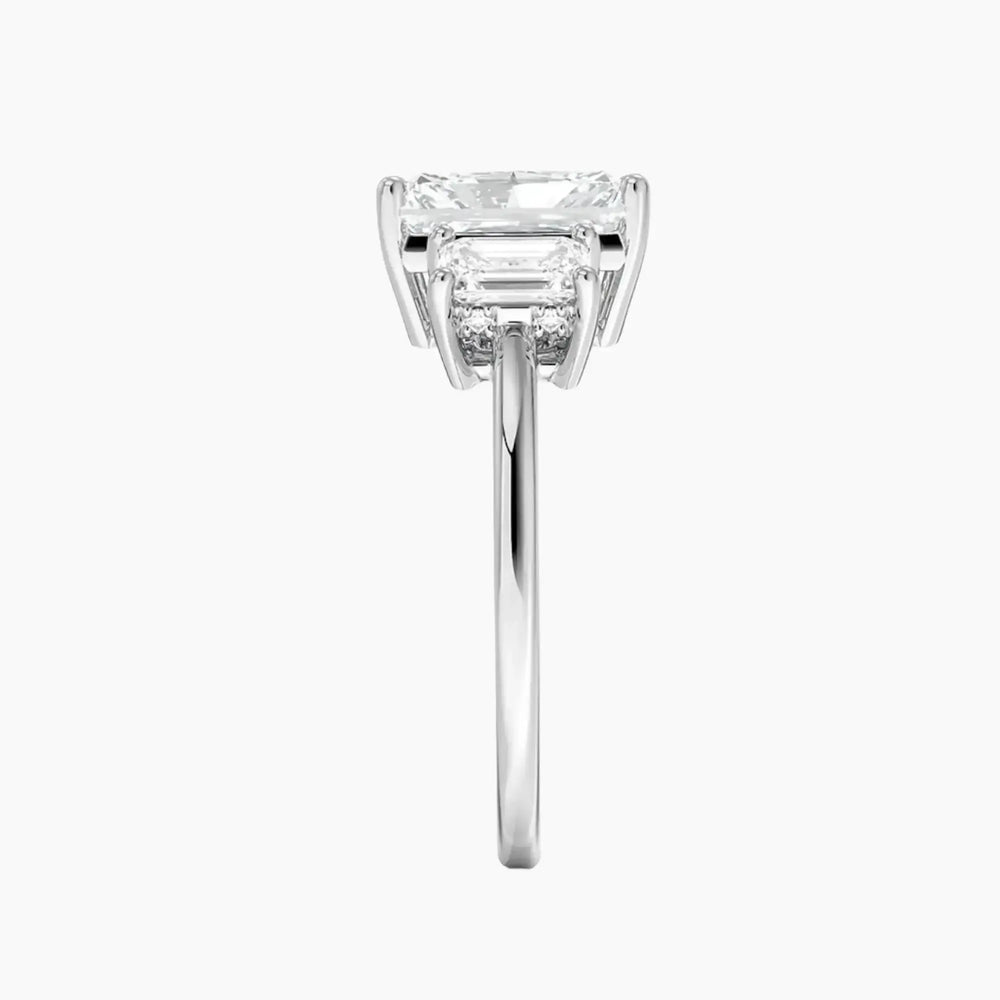 #18K White Gold