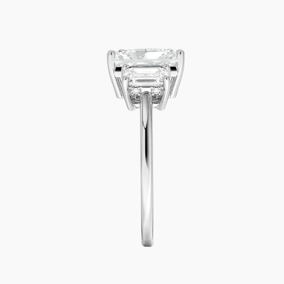 #18K White Gold