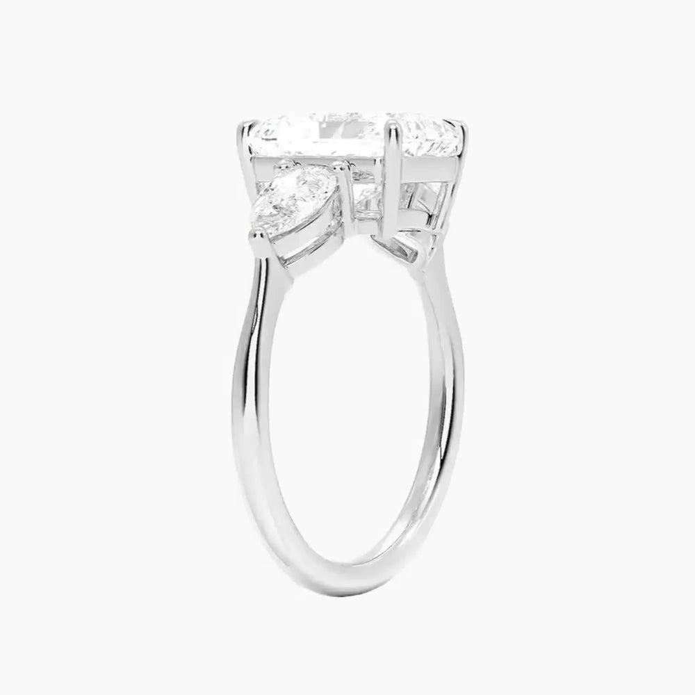 #18K White Gold