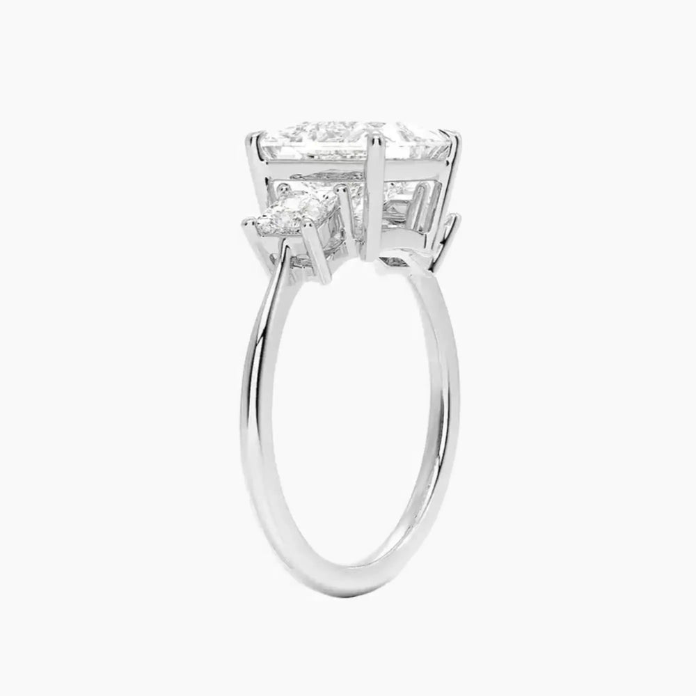 #18K White Gold