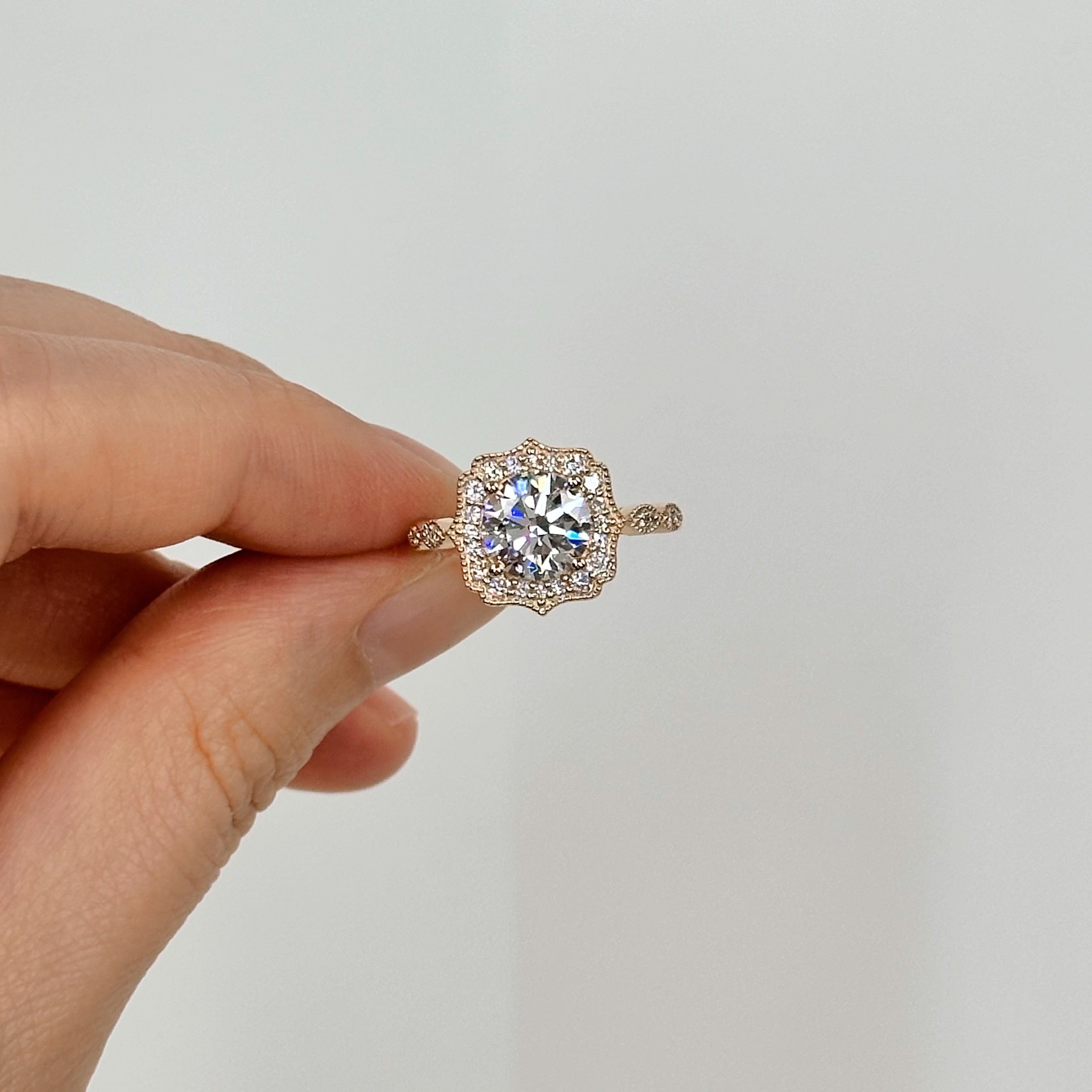 1.57 ct D VS1 Vintage Halo Round Lab Grown Diamond Engagement Ring | Talitha