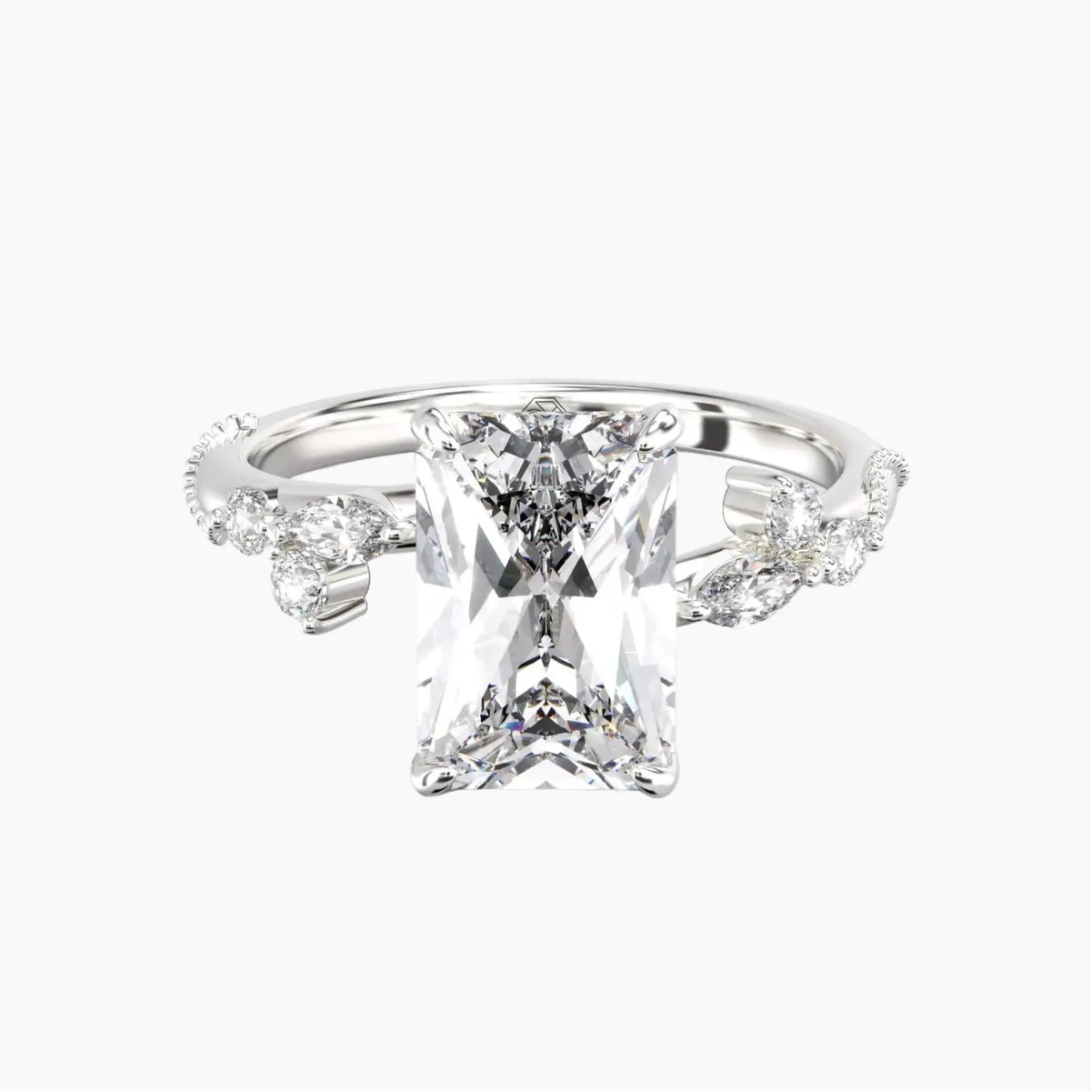 #18K White Gold