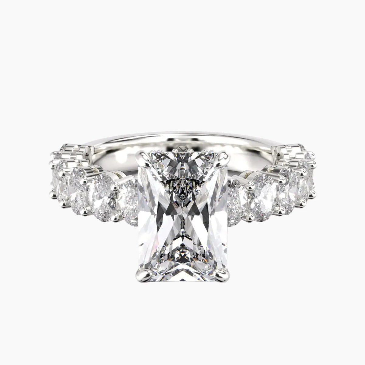 #18K White Gold