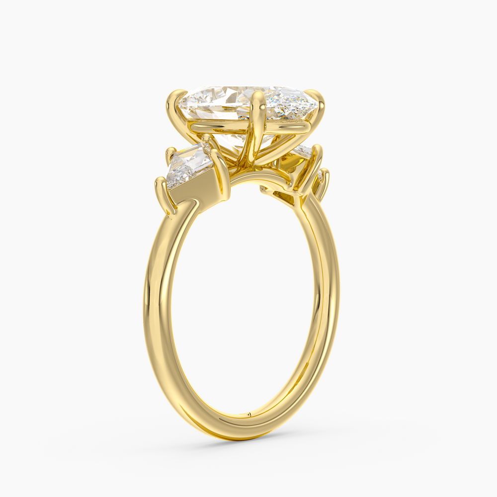 Valenne Oval engagement ring setting in 18K yellow gold, three-quarter view.