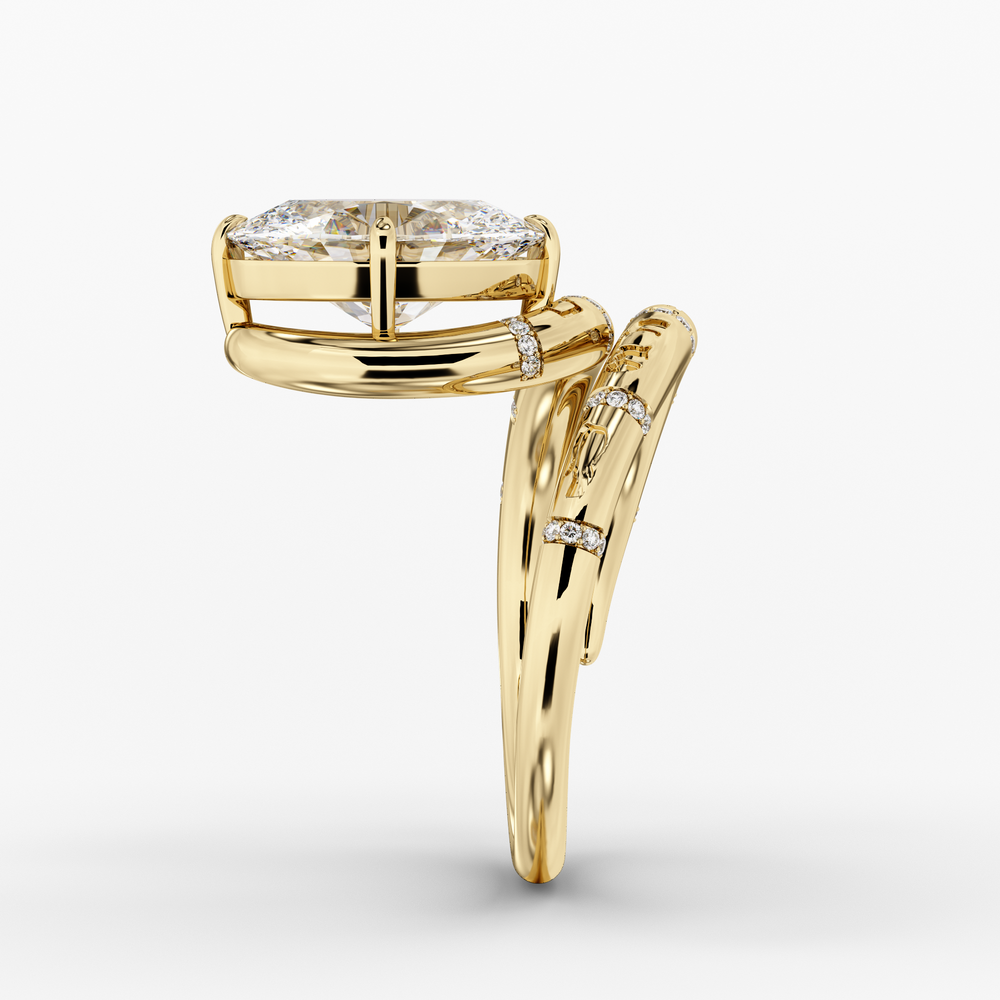 Candeo Oval engagement ring setting in 18K yellow gold, side view.