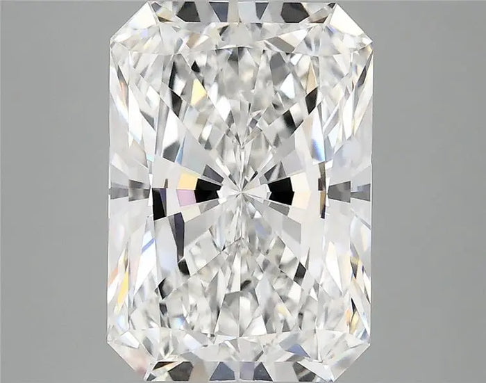 4.09 Carat · RADIANT · D · VVS2 · IGI · Excellent Cut
