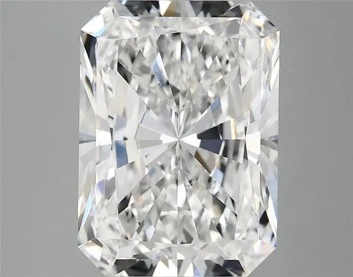 3.83 Carat · RADIANT · E · VVS2 · IGI · Excellent Cut