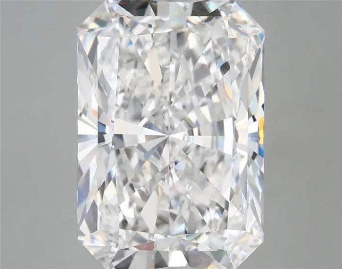 4.45 Carat · RADIANT · D · VVS2 · IGI · Excellent Cut