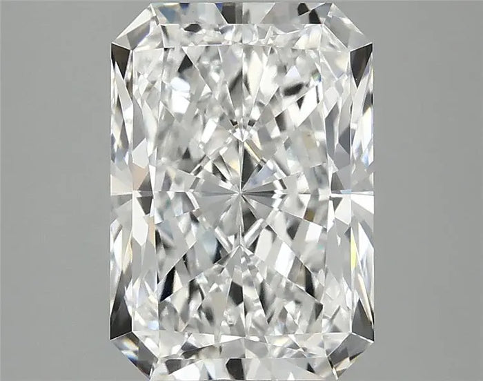 3.08 Carat · RADIANT · E · VVS2 · IGI · Excellent Cut