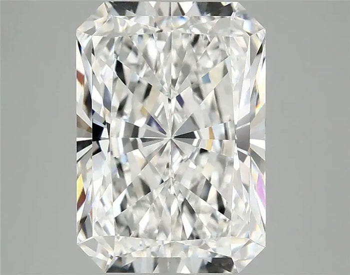4.17 Carat · RADIANT · D · VVS2 · IGI · Excellent Cut