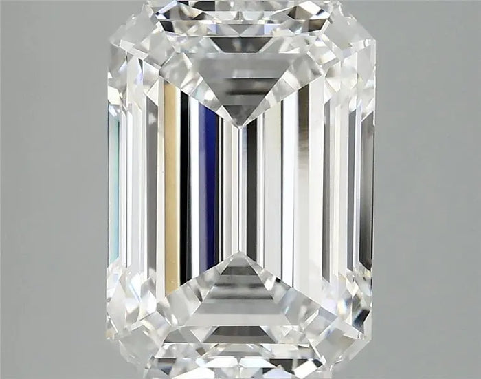 4.05 Carat · EMERALD · E · VVS2 · IGI · Excellent Cut