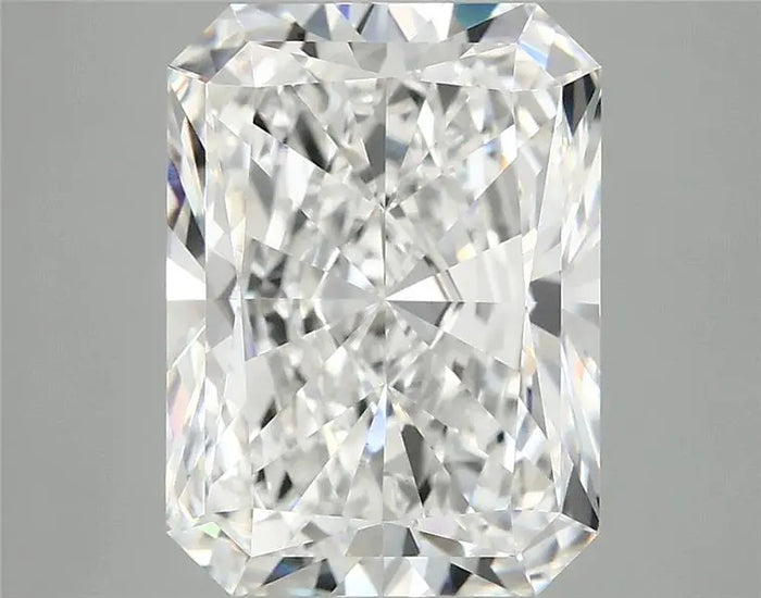 4.90 Carat · RADIANT · E · VVS2 · IGI · Excellent Cut