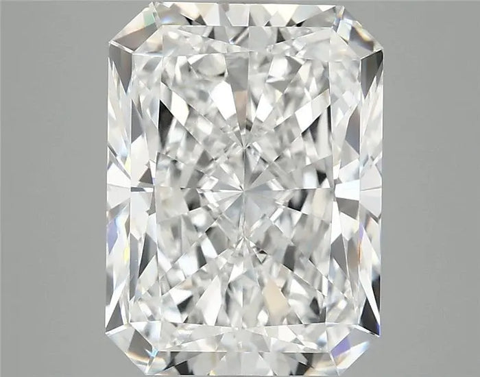 4.86 Carat · RADIANT · E · VVS2 · IGI · Excellent Cut