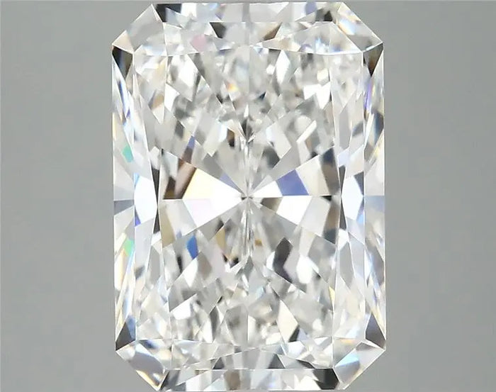 4.05 Carat · RADIANT · E · VVS2 · IGI · Excellent Cut