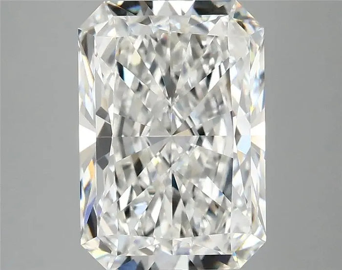 4.05 Carat · RADIANT · E · VVS2 · IGI · Excellent Cut