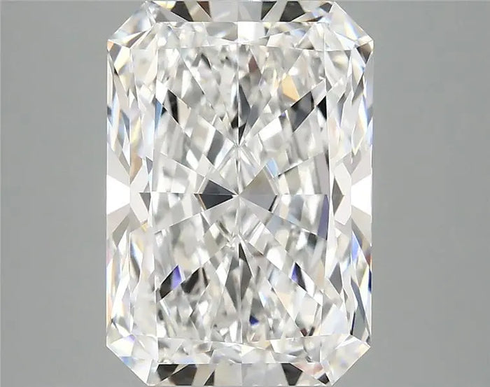 3.87 Carat · RADIANT · E · VVS2 · IGI · Excellent Cut