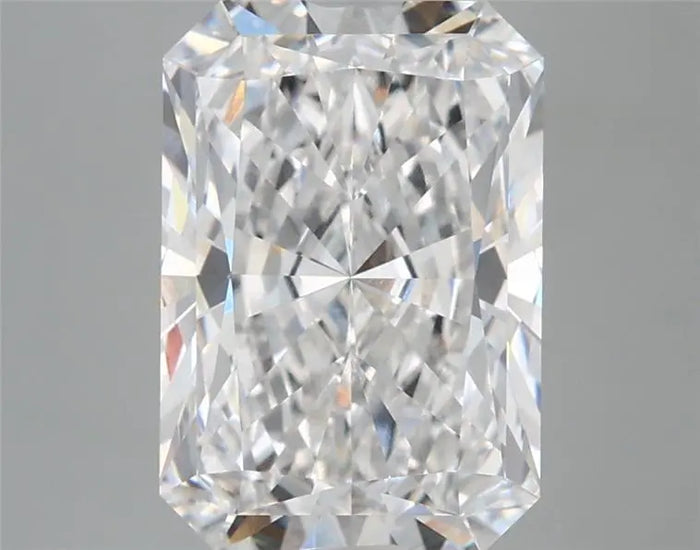 3.80 Carat · RADIANT · E · VVS2 · IGI · Excellent Cut