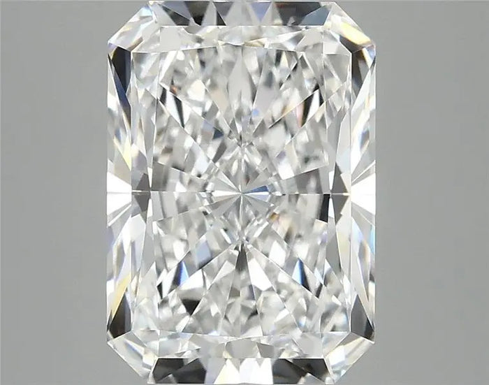 4.07 Carat · RADIANT · E · VVS2 · IGI · Excellent Cut